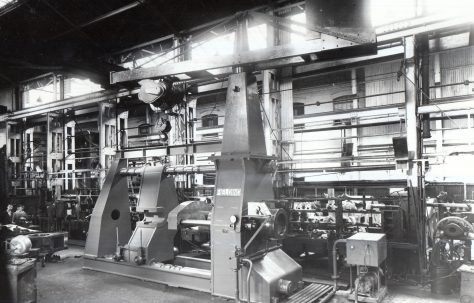 400 ton Horizontal Wheel Press, O/No. 5642, c.1947