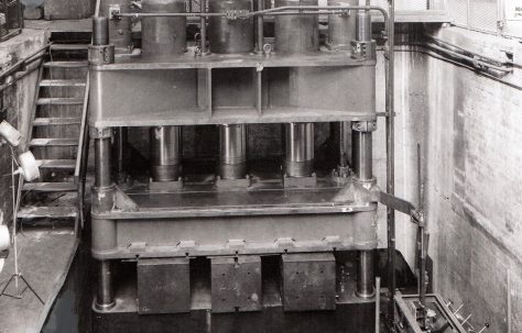 750 ton Four Column Downstroking Press, O/No. 4680, c.1954