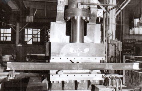 150 ton Rail Straightening Press, O/No. 6410, c.1956