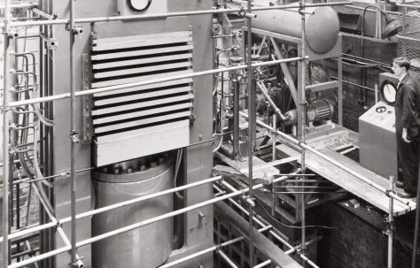 2700 ton Multi-Daylight Upstroking Platen Press, O/No. 60520, c.1960