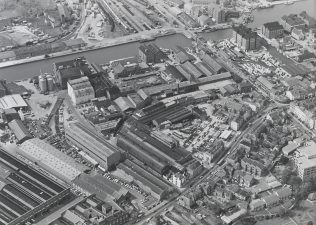 Aerial view of the Fielding and Platt site, 1970s, held at Gloucestershire Archives (reference D7338); click on the image to enlarge it