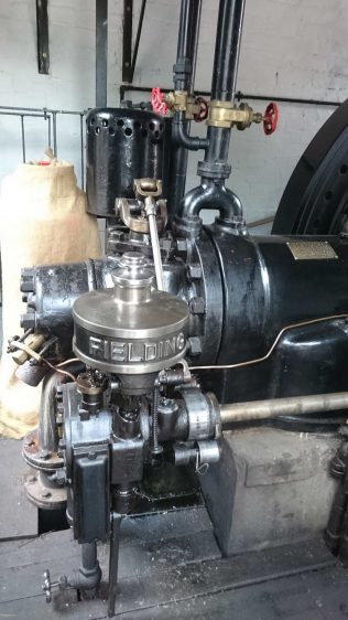 Fielding 60 BHP x 240 rpm engine Fielding 60 BHP x 240 rpm engine | Kindly supplied by John Davis