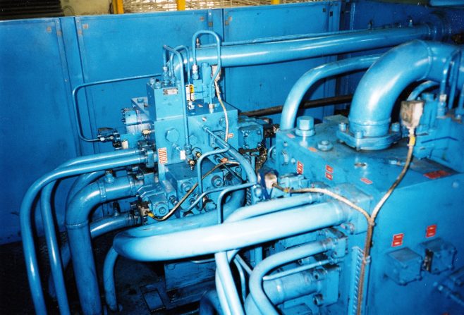 JB338  Hydraulic control valve manifolds located on the top of the press | Supplied by John Bancroft