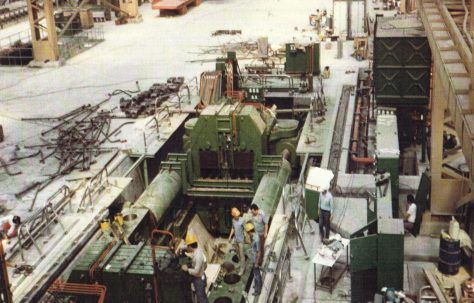 4500 ton Aluminium Plate Stretching Machine, views taken during installation in 1982, O/No. T60900, c.1981