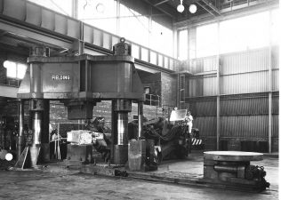 2000 ton Two Column Forging Press | H. Hindle